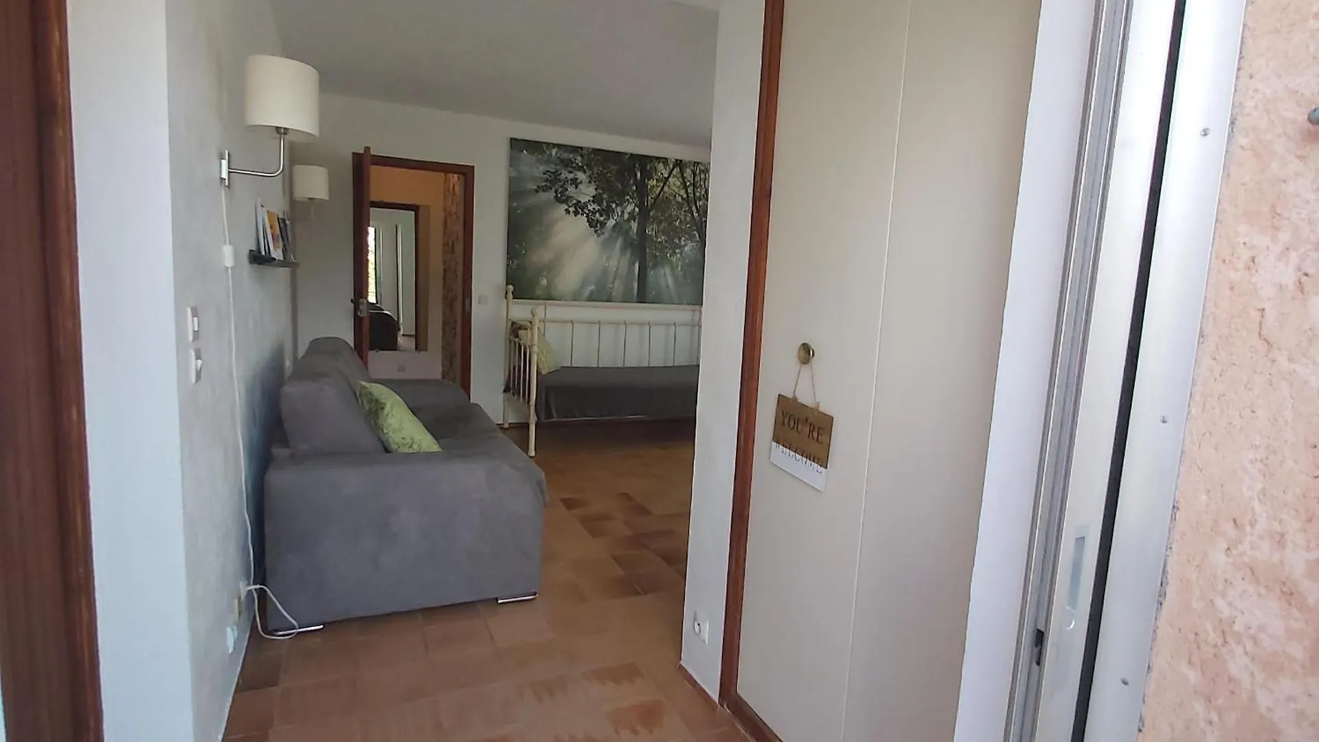 La Londe -Studio T1 - Sur La Colline Apartment
